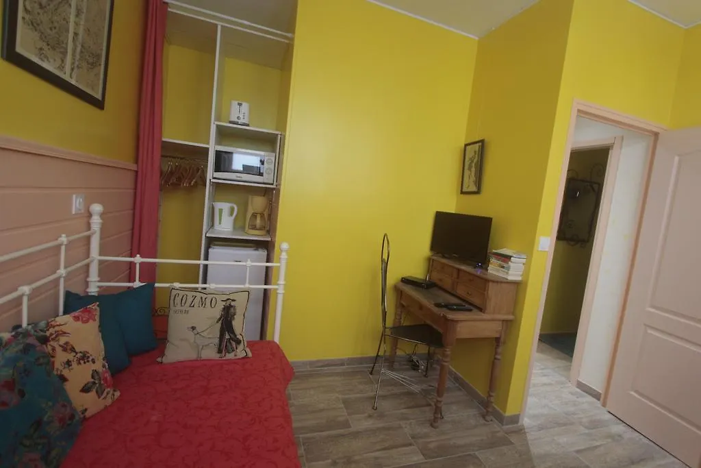 Les Ateliers D'Art Bed & Breakfast Roanne France